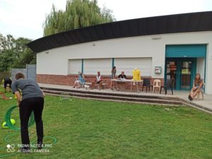 Jeux et initiation football au jardin public