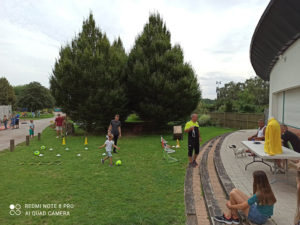 Jeux et initiation football au jardin public