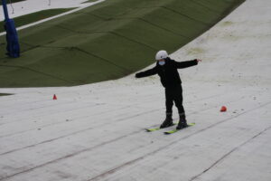 Les enfants des écoles primaires s’entraînent au ski !
