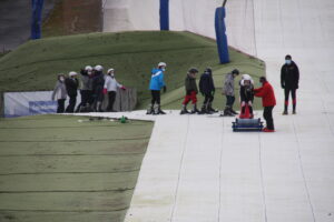 Les enfants des écoles primaires s’entraînent au ski !