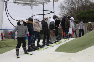 Les enfants des écoles primaires s’entraînent au ski !