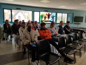 Remise des cartes électorales aux jeunes électeurs