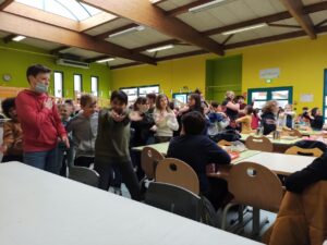 Ambiance dolce vita au restaurant scolaire