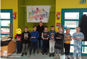 LES ANNIVERSAIRES AU RESTAURANT SCOLAIRE !