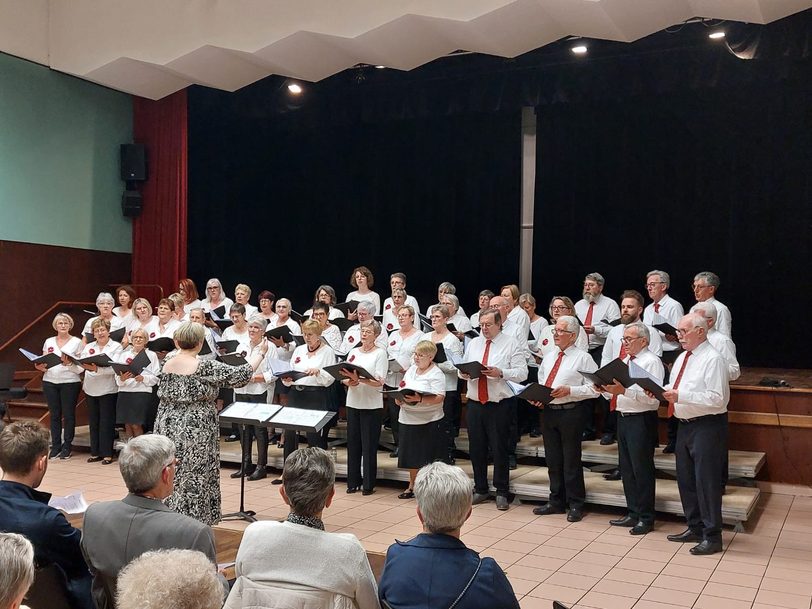 Salle Francois Mitterrand Billy Berclau La CHORALE de BILLY BERCLAU à Bruay La Buissière - Ville de Billy Berclau