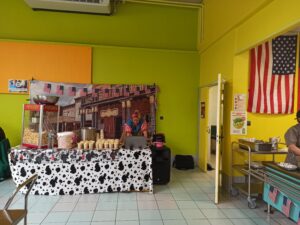 Ambiance USA au restaurant scolaire