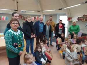 Des colis à l’école maternelle