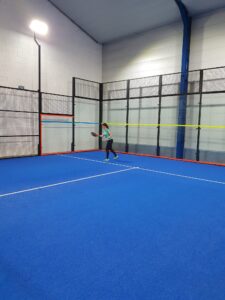 Une initiation au padel réussie