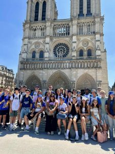 Les jeunes allemands visitent Paris