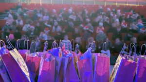 Distribution de colis de Noël