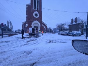 Nos agents municipaux sur le front de la neige