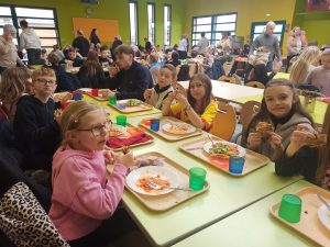 La chandeleur au restaurant scolaire