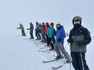Les jeunes du CAJ au ski