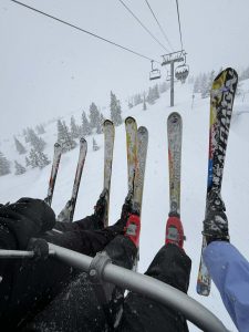 Les jeunes du CAJ au ski