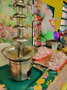 Pâques au restaurant scolaire