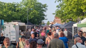 Succès pour le marché semi-nocturne