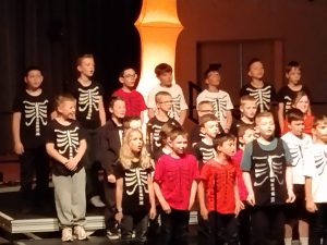 Le spectacle des enfants des écoles primaires