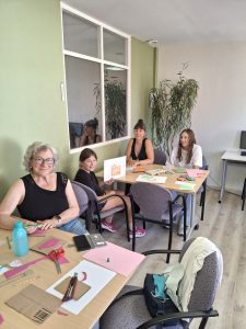 RETOUR SUR L’ATELIER CRÉATION DE TAMPONS ESTIVAUX !