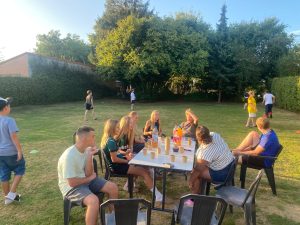 CLUB ADOS JEUNESSE : CLAP DE FIN POUR LE SÉJOUR A BECOURT !