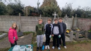 Nettoyage solidaire des sépultures