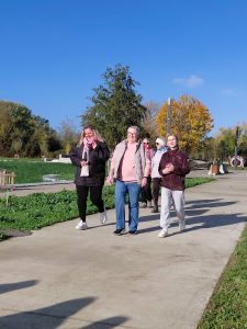 300 participants à la marche rose